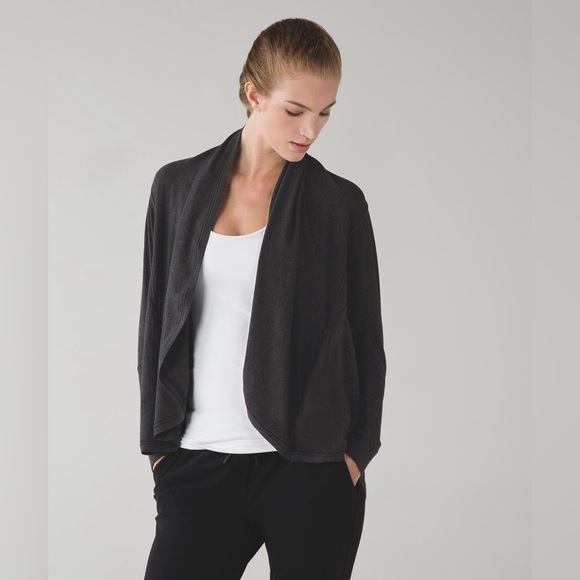 Lululemon women's Heathered Mod Black To & Flow Wrap oversized cardigan in US 2 - Picture 1 of 11